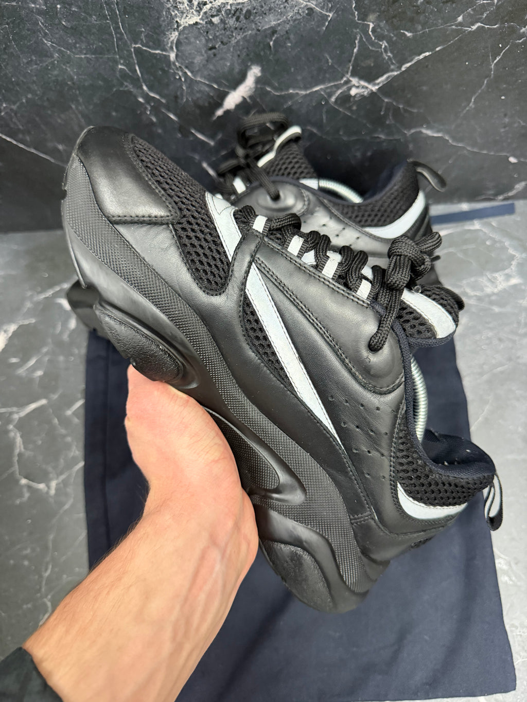 Dior B22 Sneakers – Black | EU 41 | Original Dust Bag Included | Minor Defects (See Pictures)