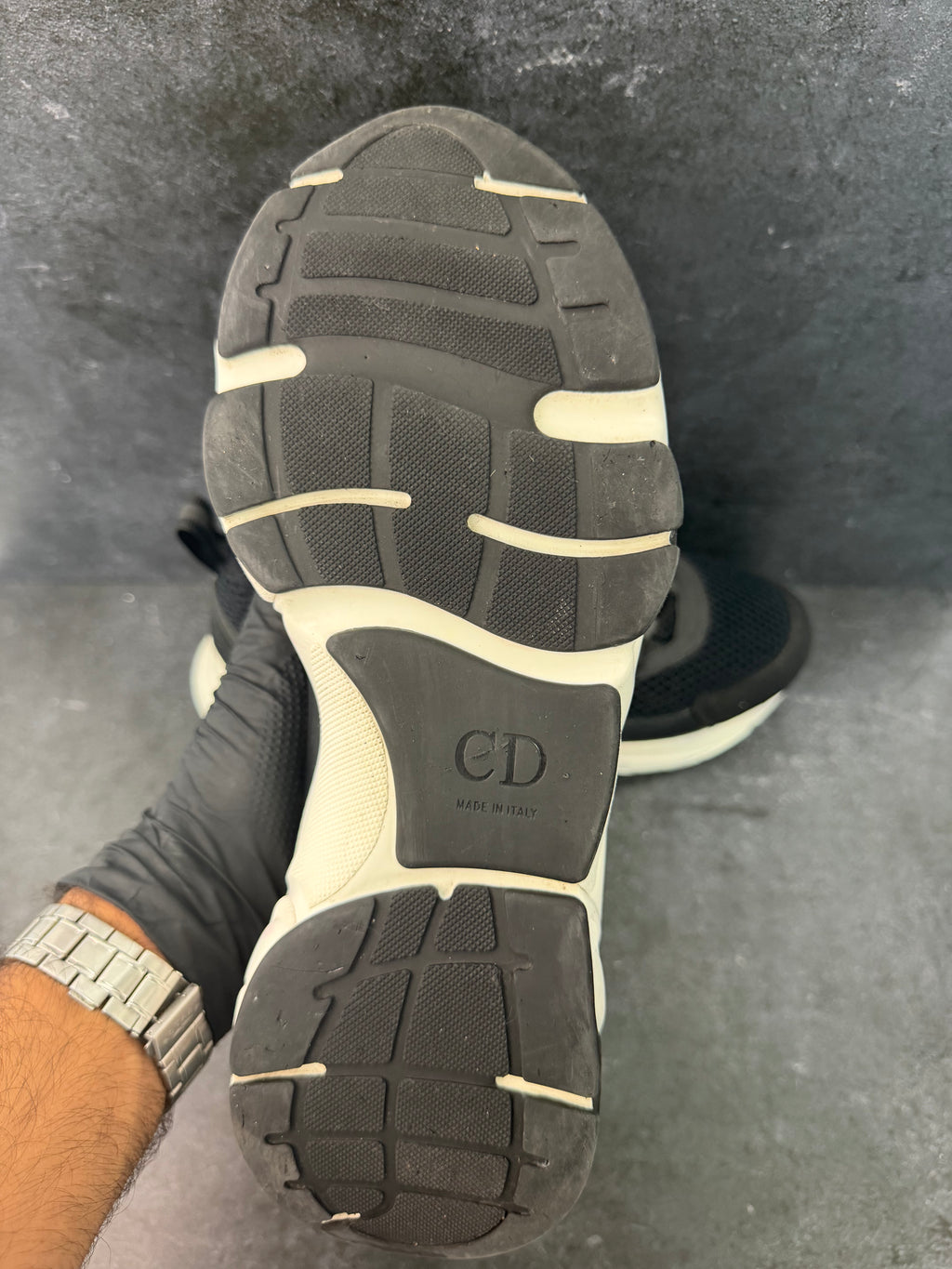 Authentic Dior B22 Black & White Trainers – EU 41.5