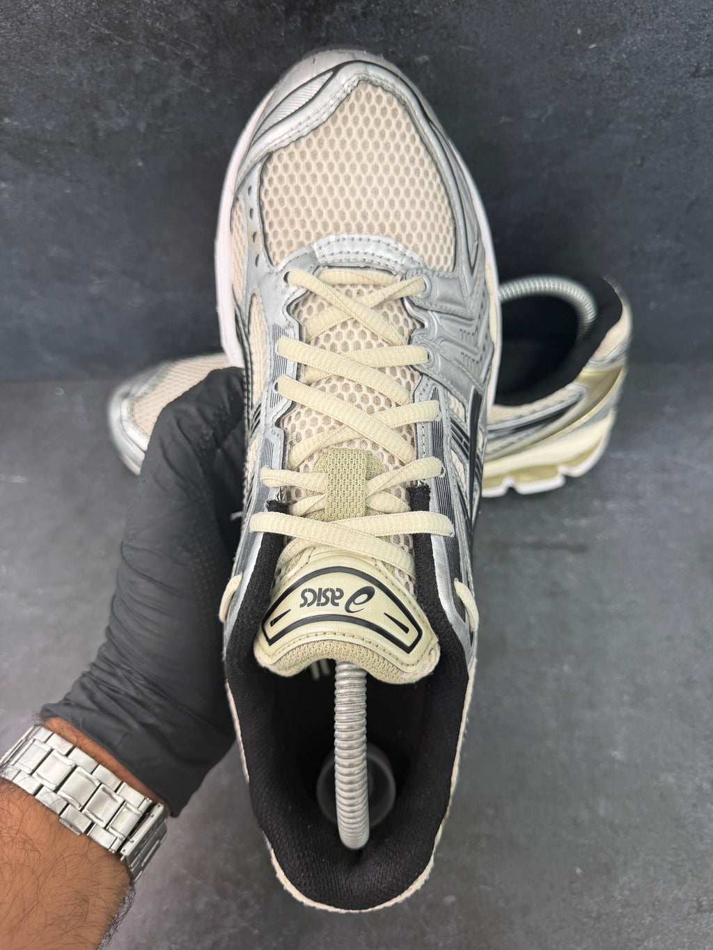 Authentic ASICS Gel-Kayano 14 – UK 8