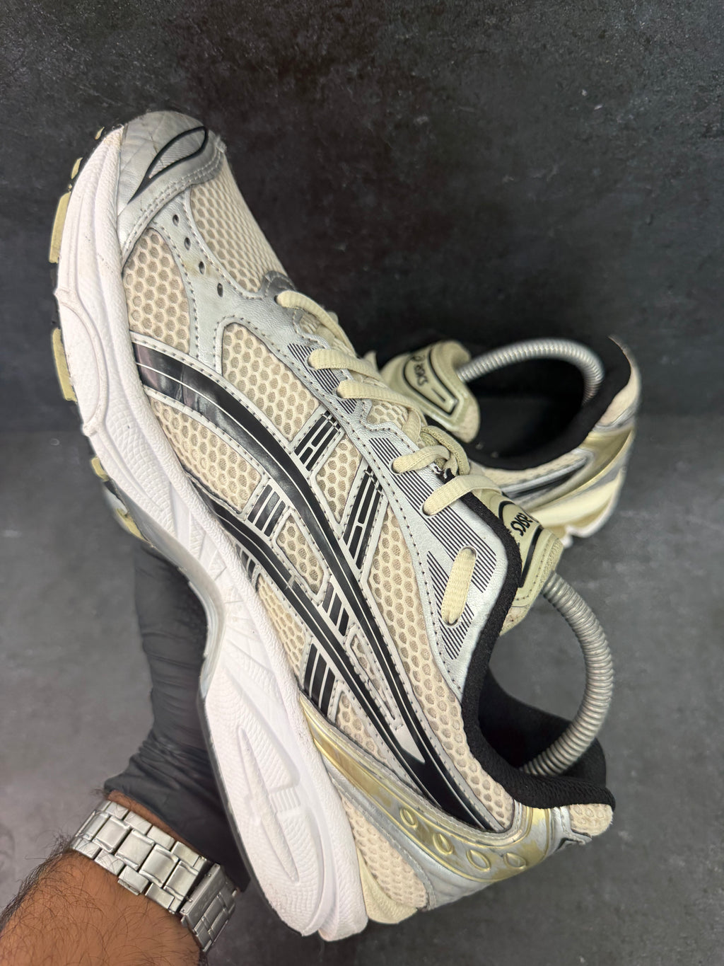 Authentic ASICS Gel-Kayano 14 – UK 8