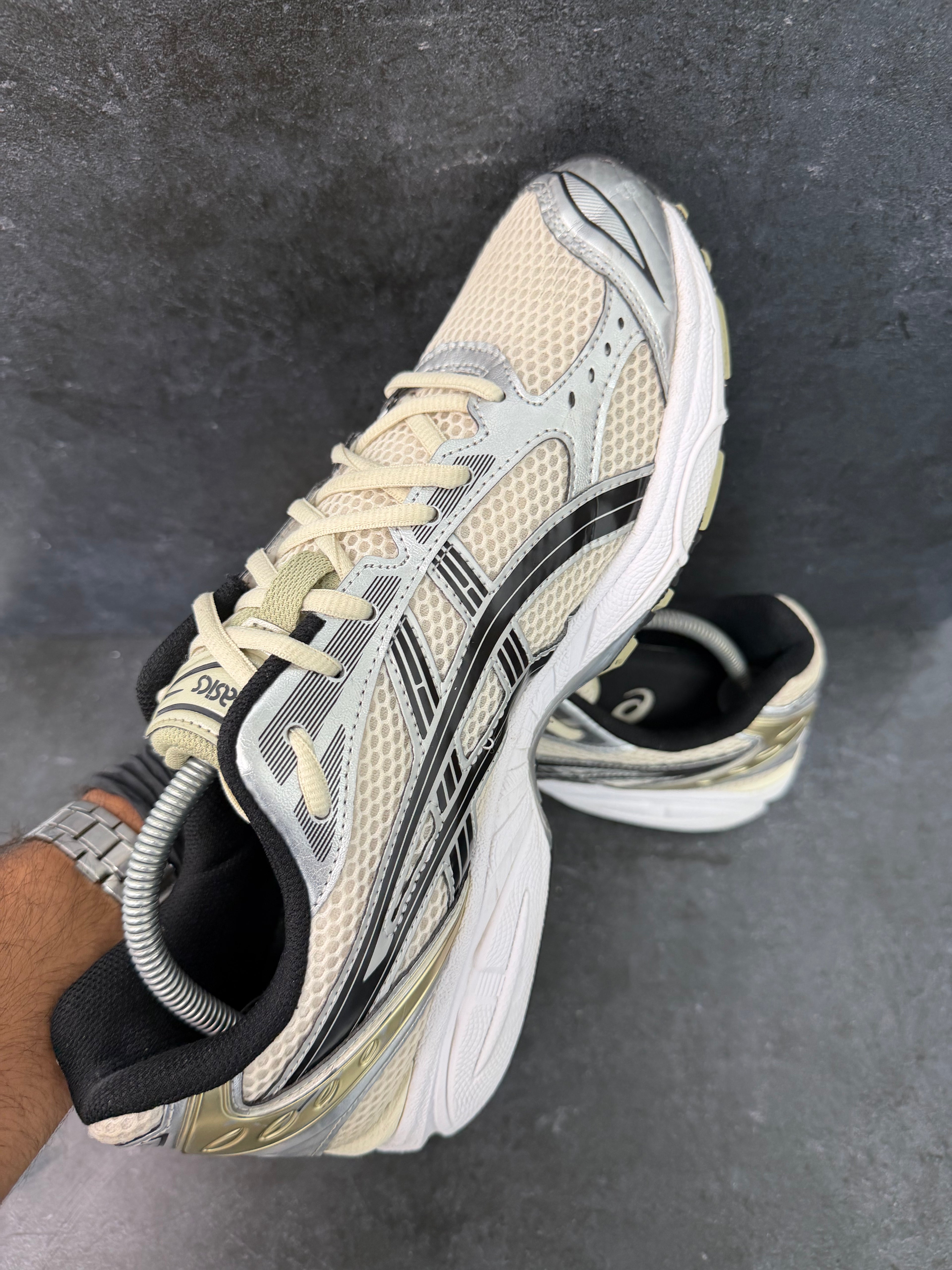 Authentic ASICS Gel-Kayano Silver/Brown – UK 10