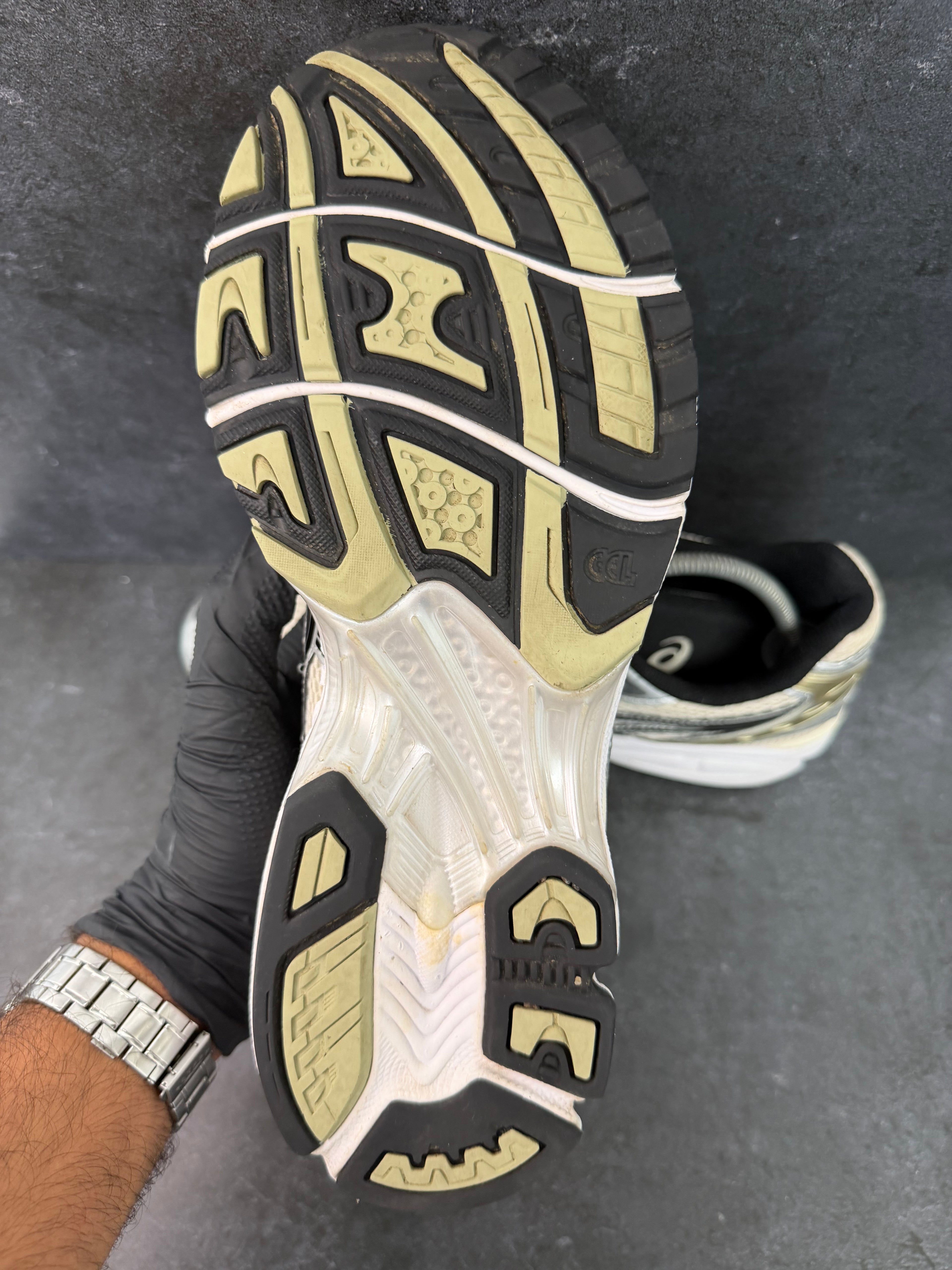 Authentic ASICS Gel-Kayano Silver/Brown – UK 10