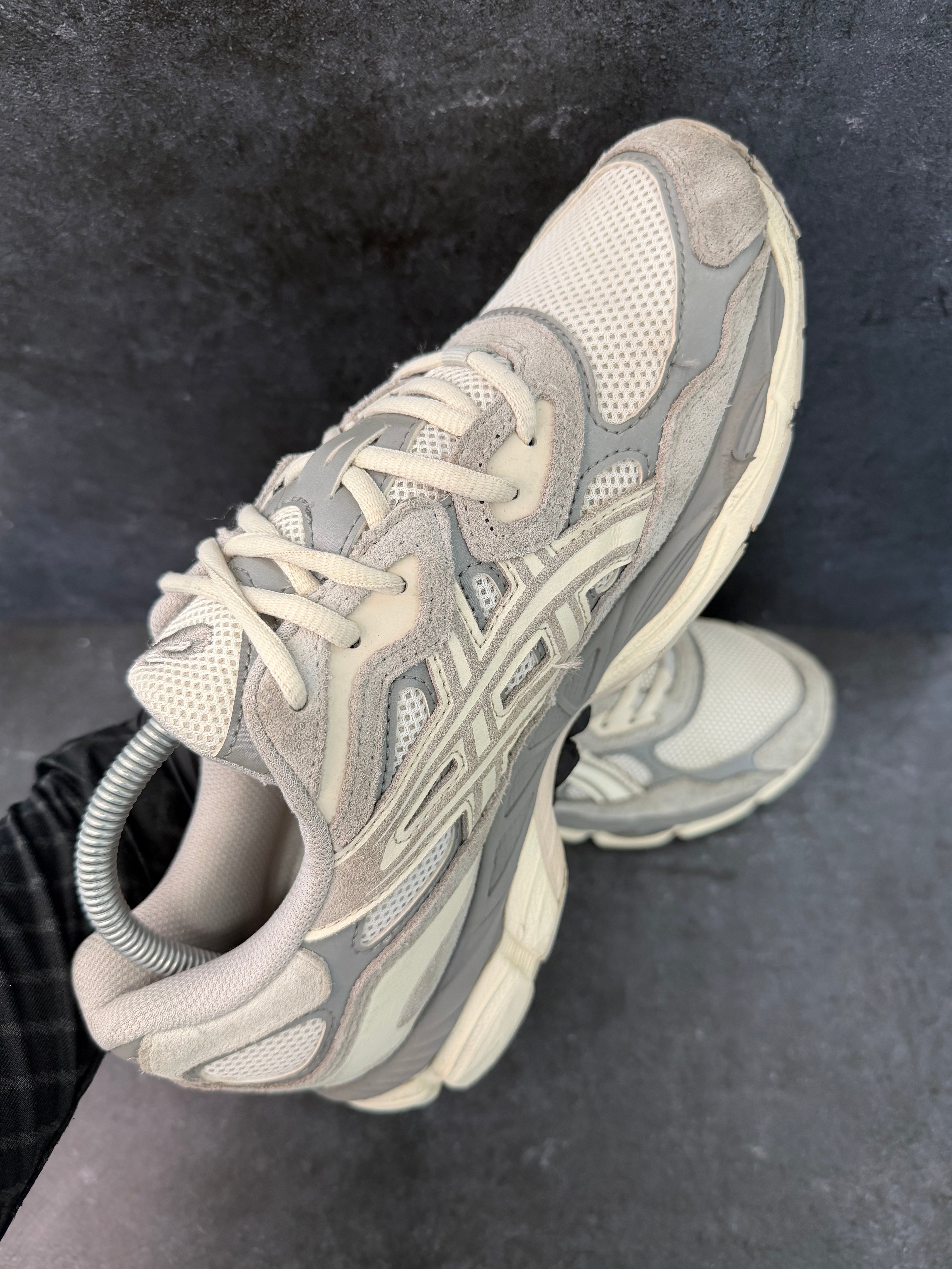 Authentic ASICS Gel-NYC Grey/White – UK 7