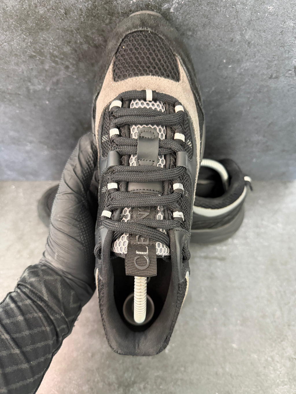 Authentic Cleens Aero Runner Black – UK 8