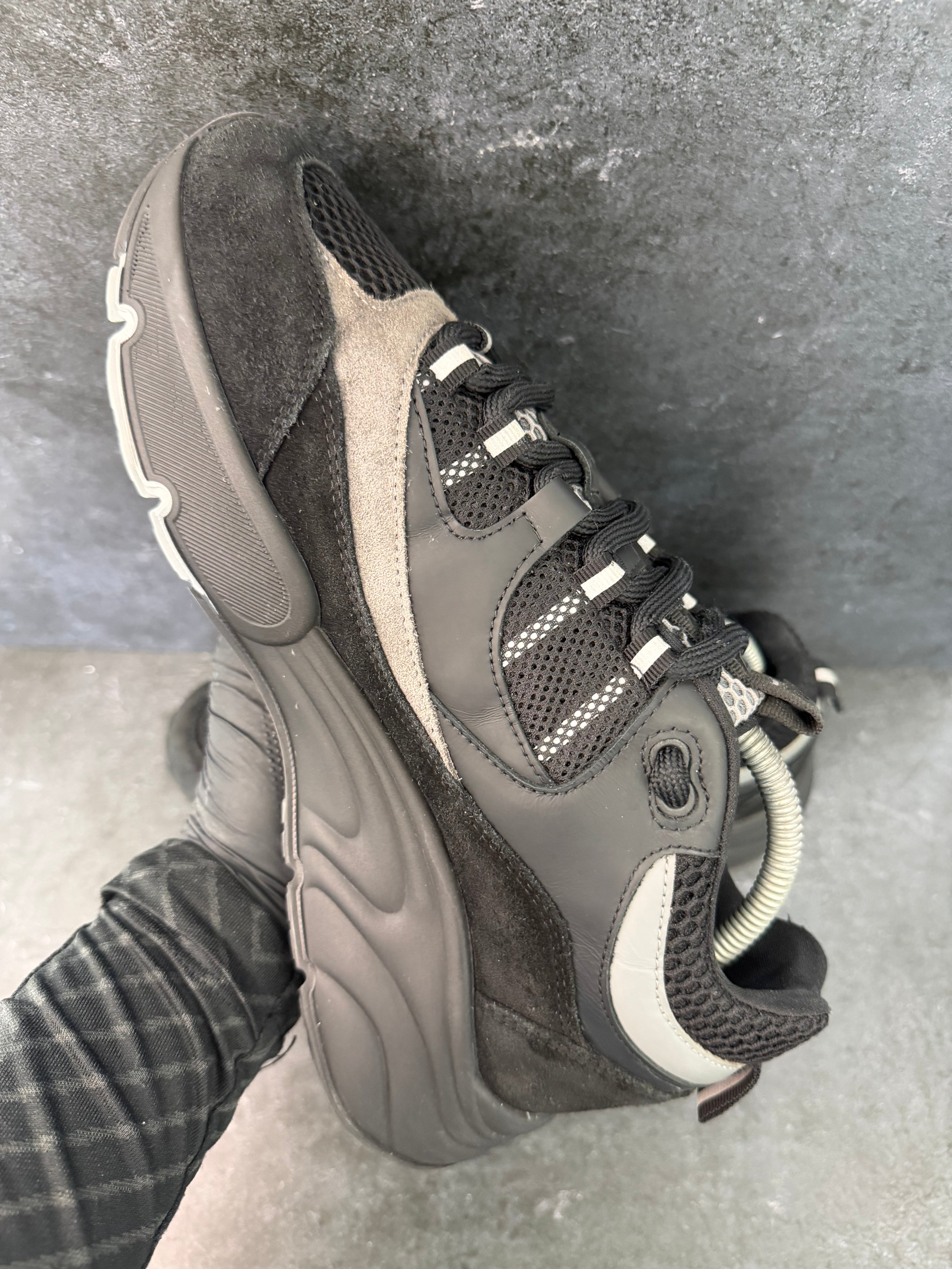 Authentic Cleens Aero Runner Black – UK 8