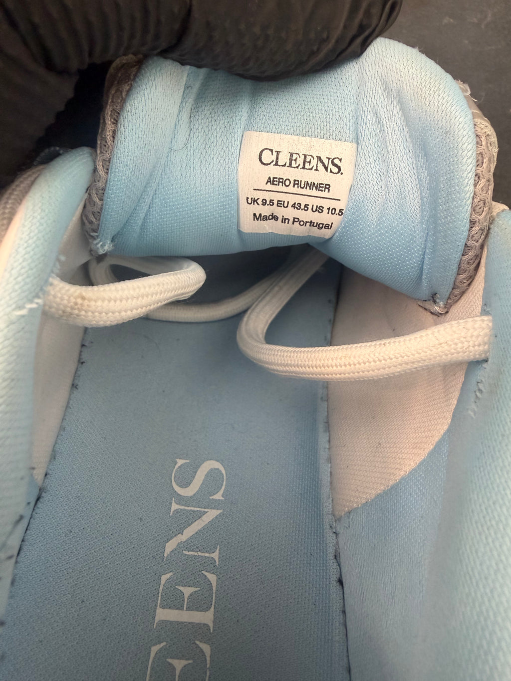 Authentic Cleens Aero Runner Blue/Grey – UK 9.5