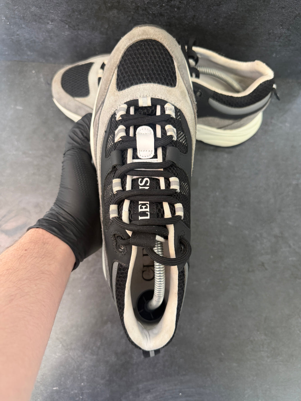 Authentic Cleens Aero Runner Black/White – UK 11