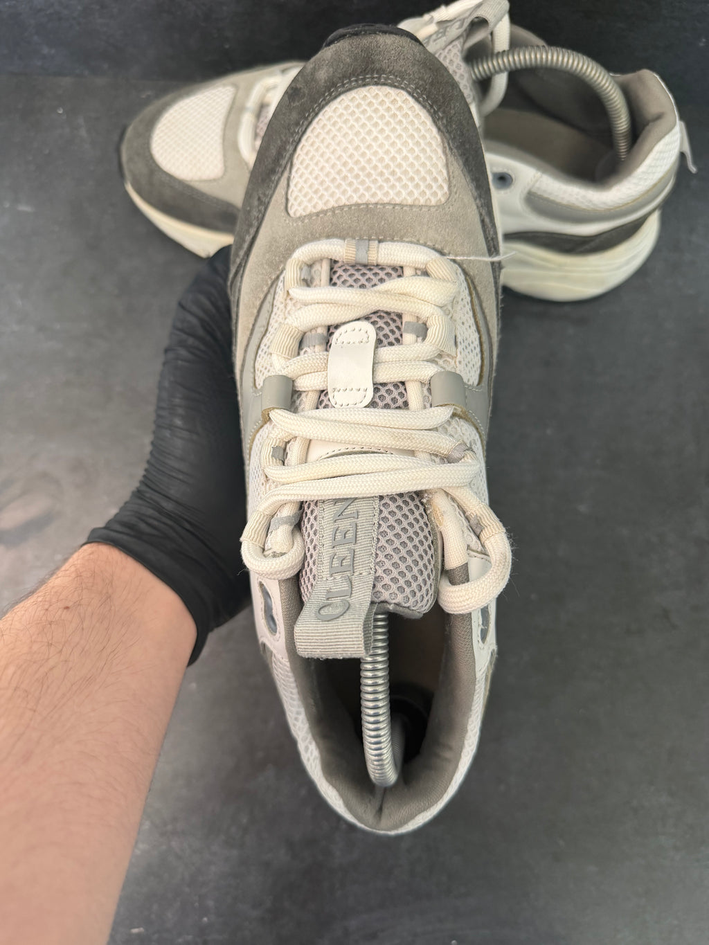 Authentic Cleens Aero Runner Grey/White – UK 8