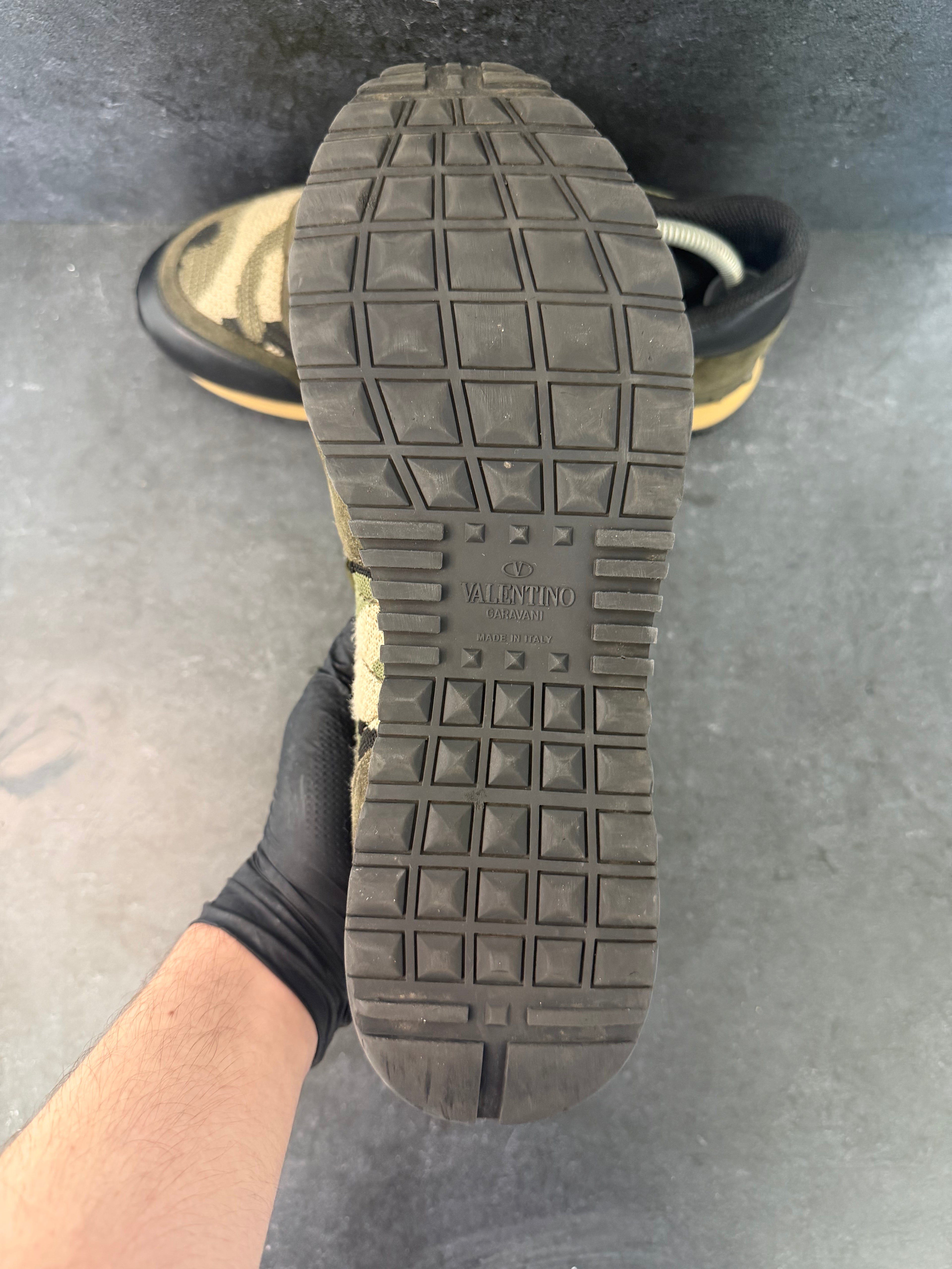 Authentic Valentino Rockrunner Green – EU 42