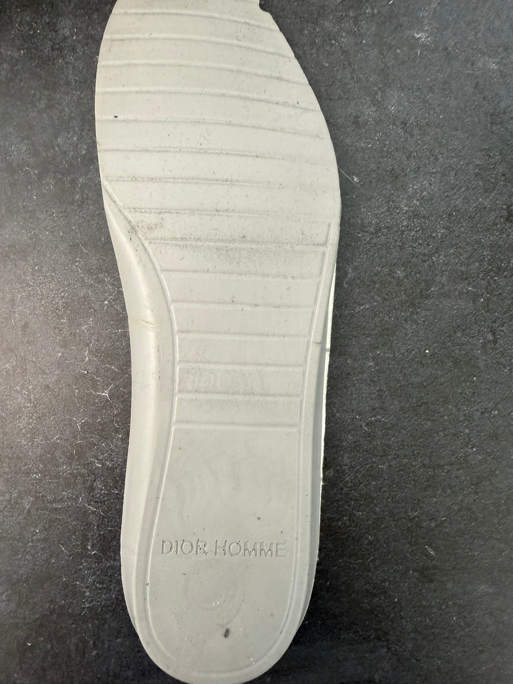 Authentic Dior B22 Red White Blue – EU 39