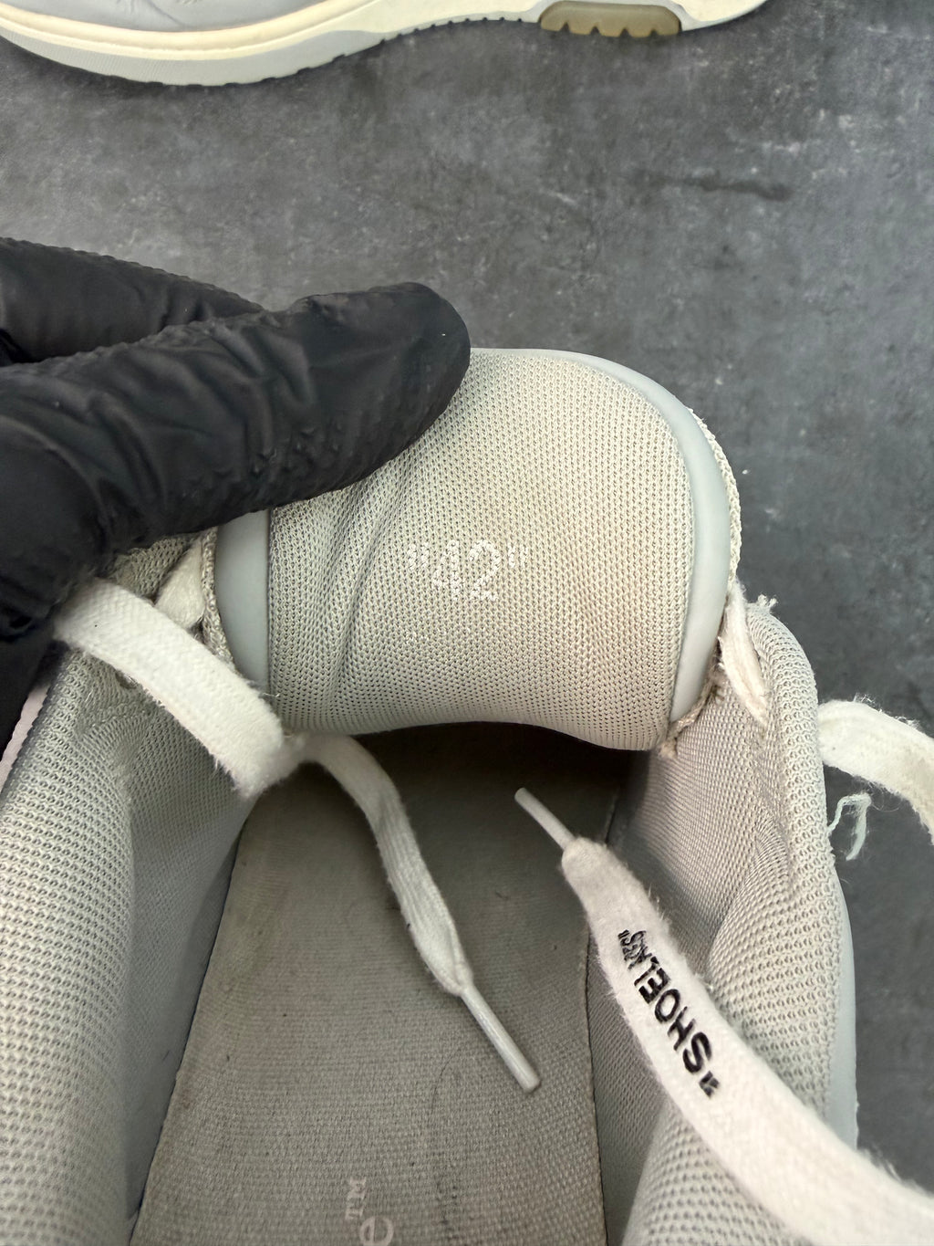 Authentic Off White OOO White/Grey – EU 42