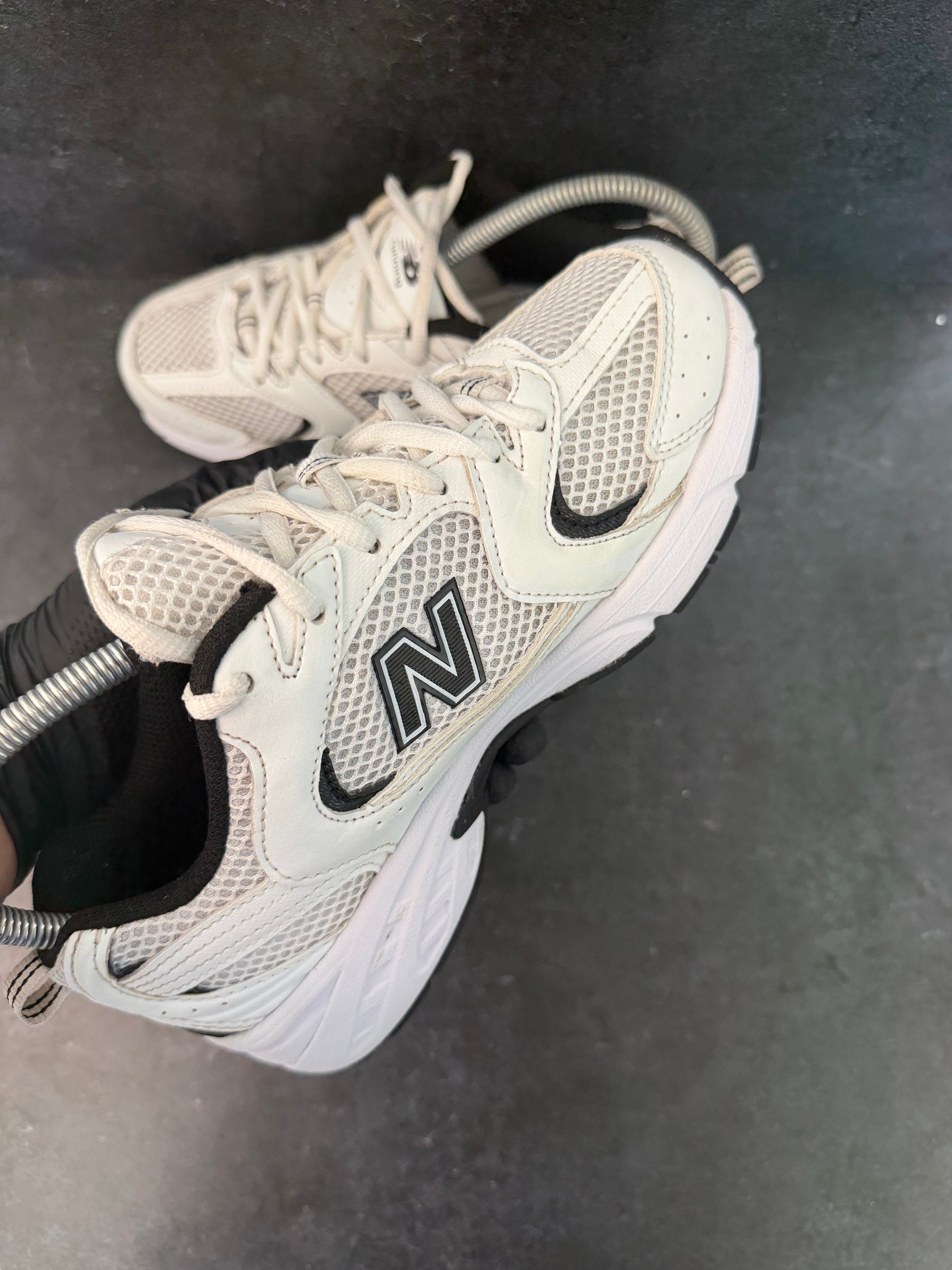 Authentic New Balance 530 White/Black – UK 4