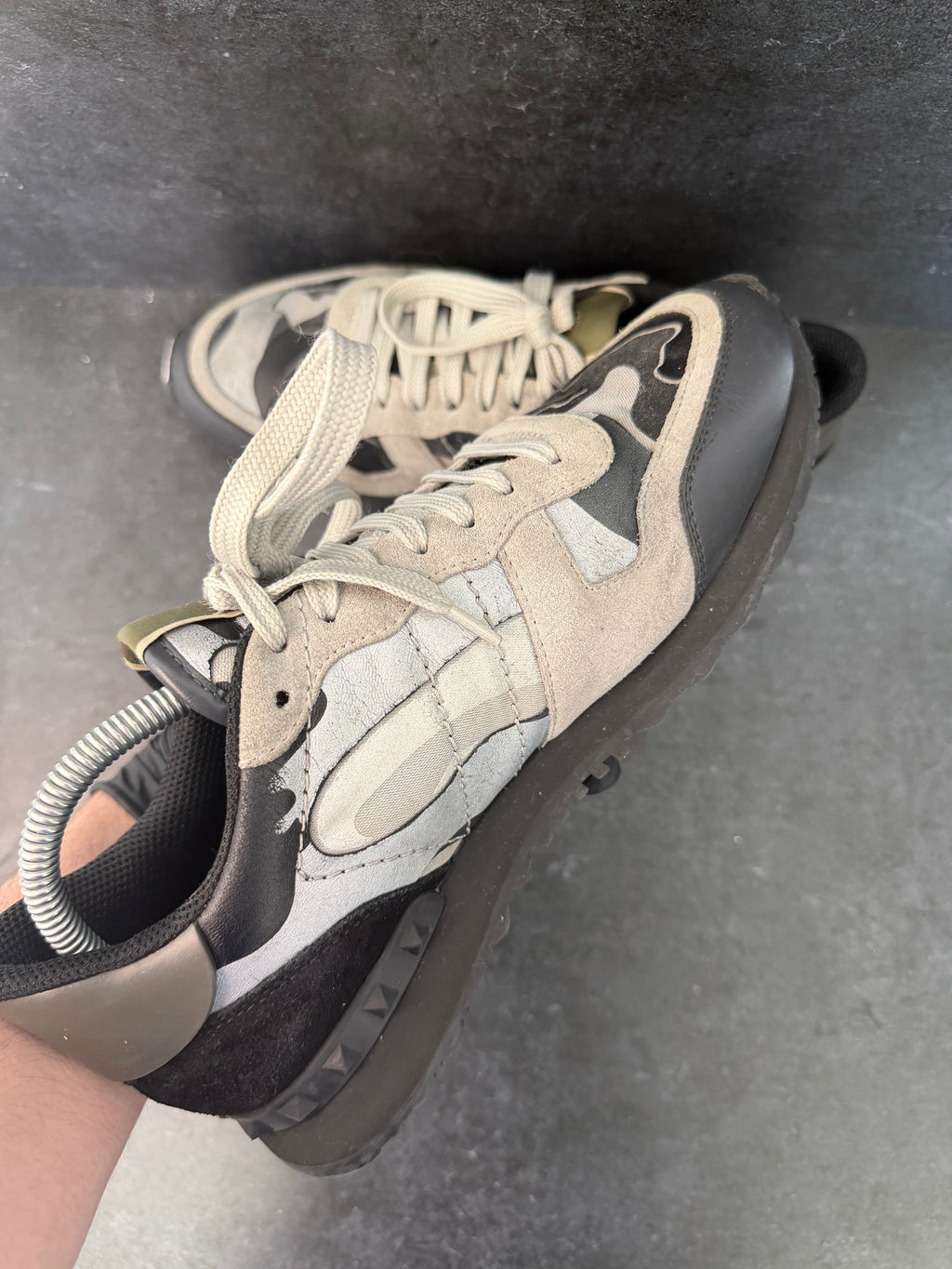 Authentic Valentino Rockrunner Grey/Black – EU 41.5