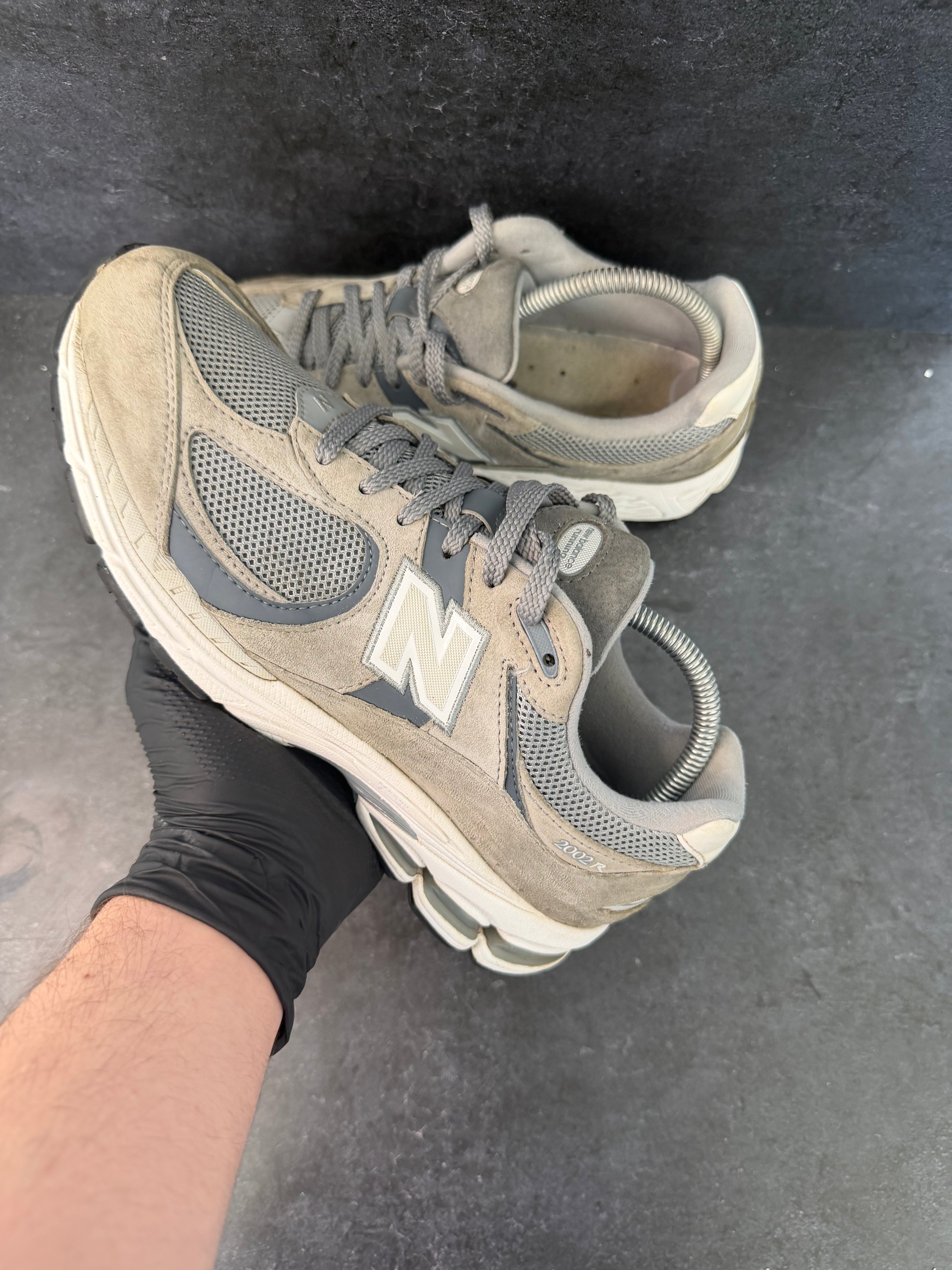 Authentic New Balance 2002R – UK 8