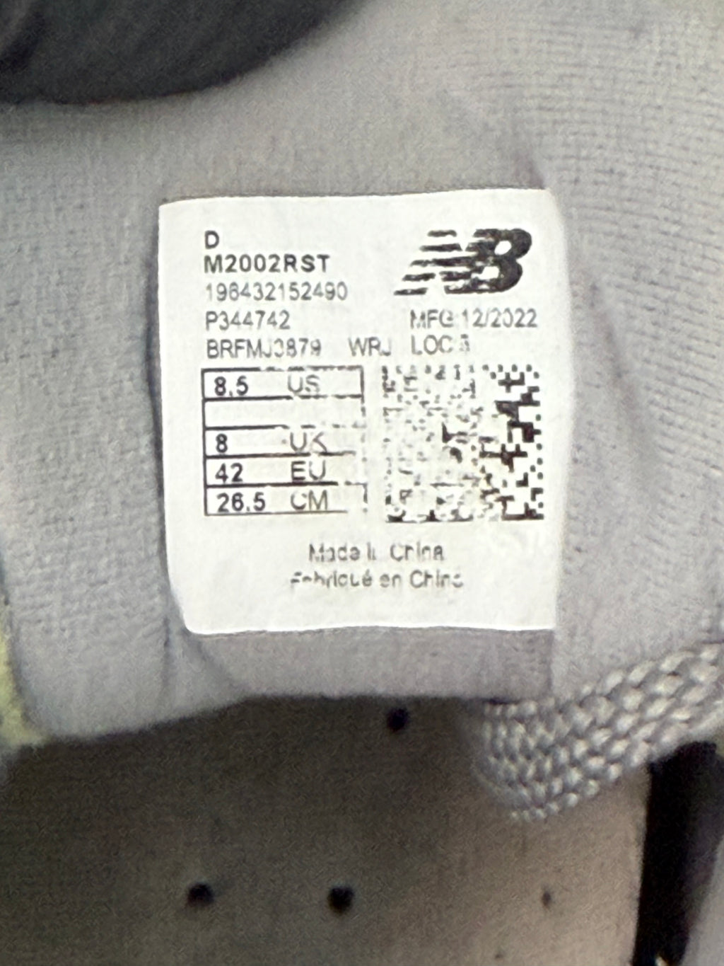 Authentic New Balance 2002R – UK 8